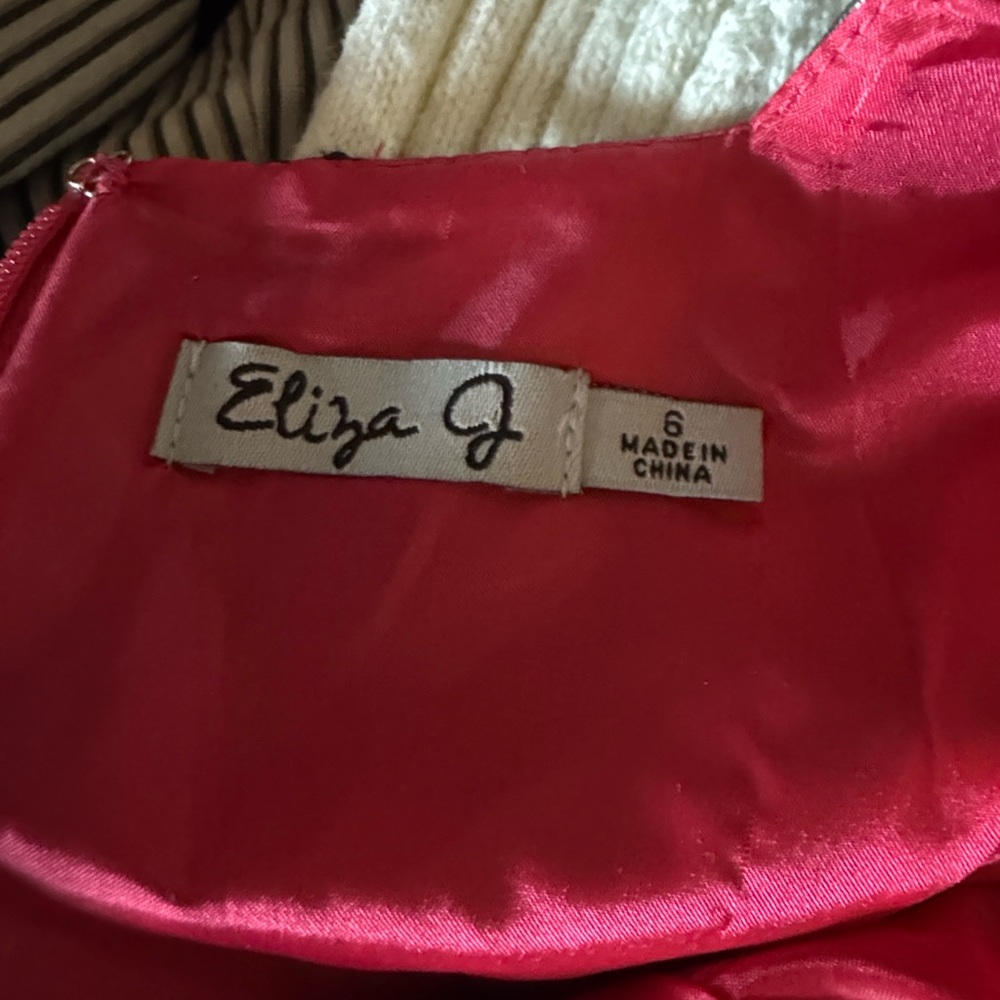 Eliza J metallic brocade fit and flare cocktail / special occasion dress Size 6 - Picture 11 of 13